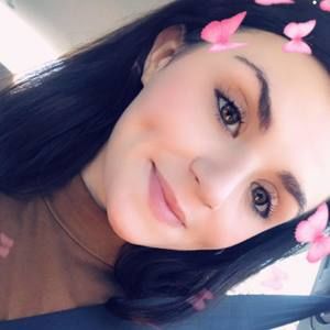 Meet your Posher, Cora